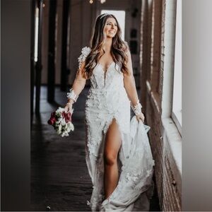 NWT Galina Signature Lace Wedding Dress